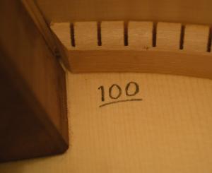 100