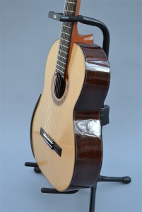 E side